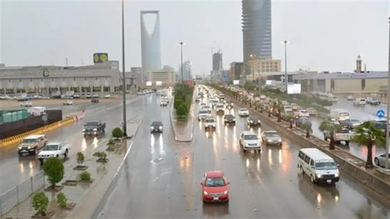 منخفض جوي يضرب السعودية بمطر غزير وصقيع وتأثيراته تصل إلى مصر